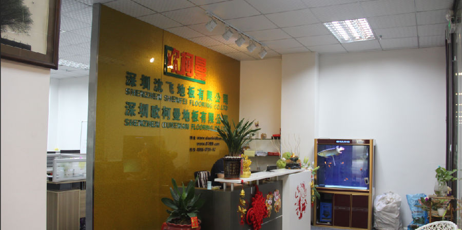 绿巨人黄色网站地板.png
